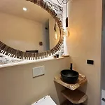 Spacious House In Tapigliano With Terrace For 12 People Сasa de vacaciones