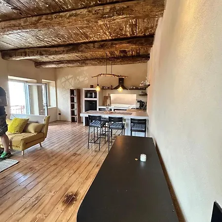 度假居 Spacious House In Tapigliano With Terrace For 12 People