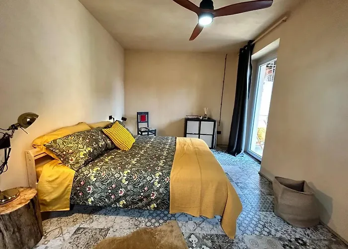 Dom wakacyjny Spacious House In Tapigliano With Terrace For 12 People *