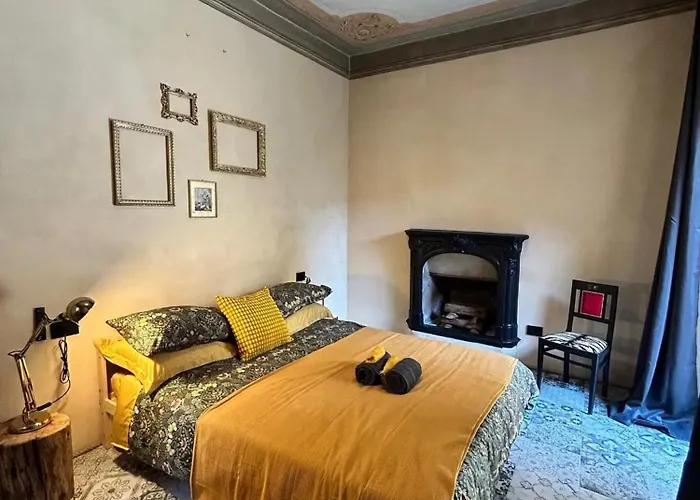 Spacious House In Tapigliano With Terrace For 12 People Nebbiuno