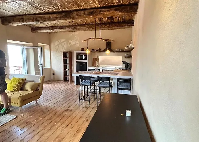 Dom wakacyjny Spacious House In Tapigliano With Terrace For 12 People